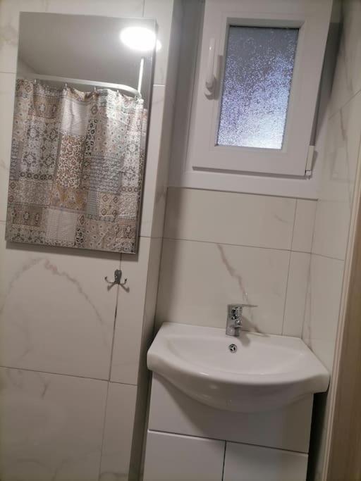 וולוס Στουντιο Βολος Ν Ιωνια מראה חיצוני תמונה
