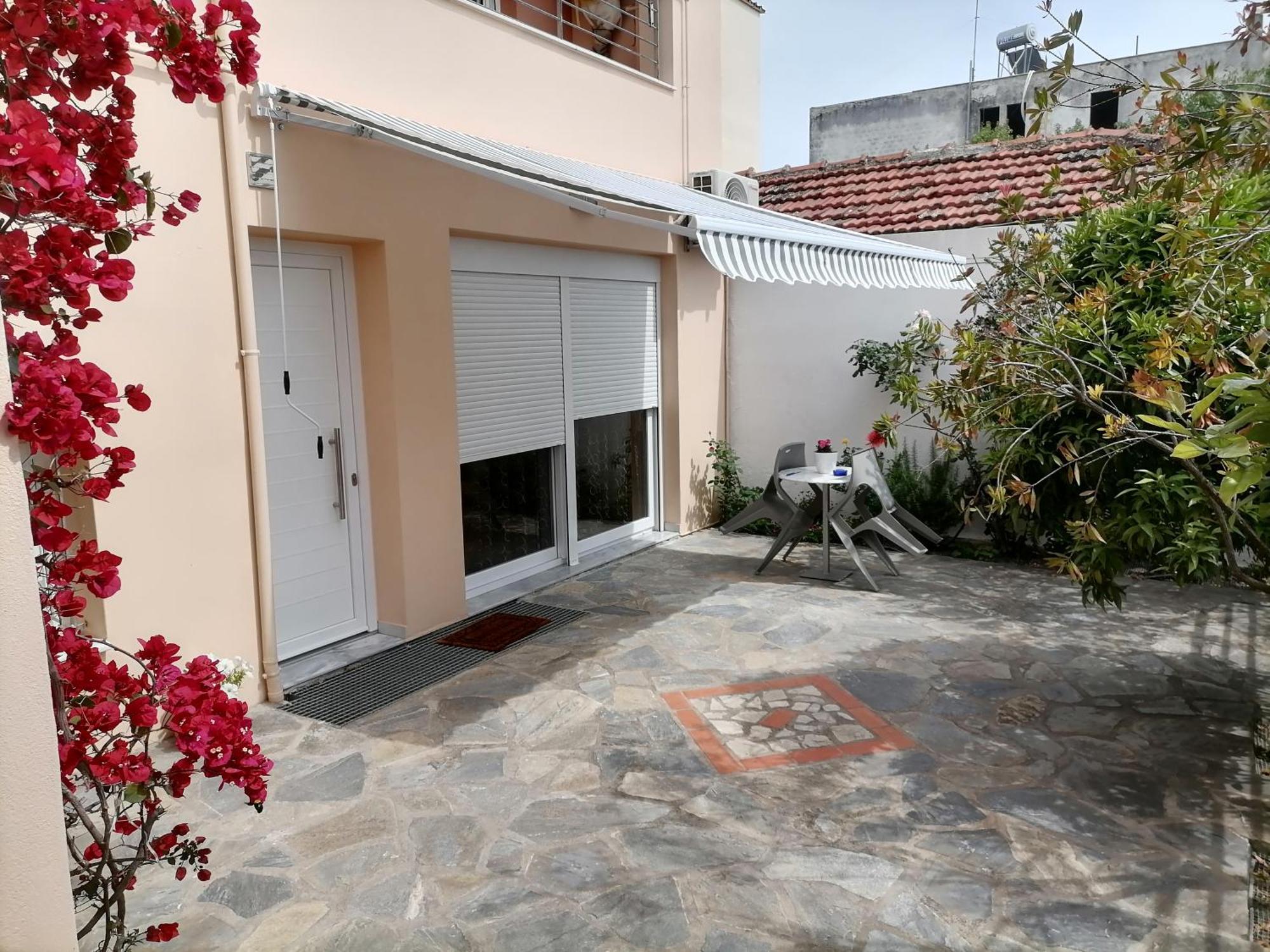 וולוס Στουντιο Βολος Ν Ιωνια מראה חיצוני תמונה